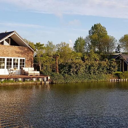 Prachtig Vrijstaand Appartement Aan Het Water Heerhugowaard Exterior photo